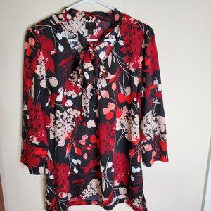 Stunning Worthington Red & Black Floral Dress Shirt with Bow
